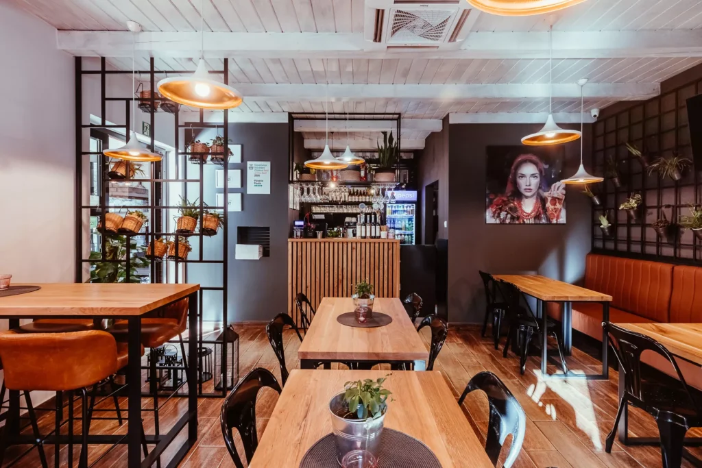 loftowe wnętrze restauracji