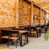 krzesła Mobler i stoły w restauracji